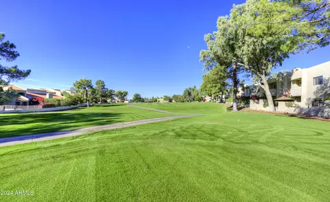 2951 E Rose Ln, Phoenix, AZ 85016 photo 3