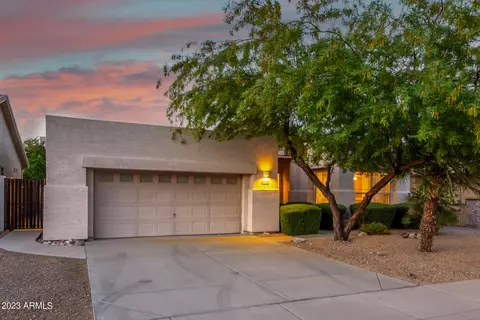 11525 S Morningside Dr, Goodyear, AZ 85338