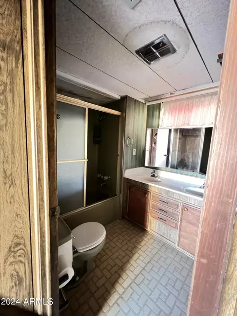2608 E Oraibi Dr, Phoenix, AZ 85050 photo 12