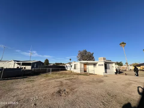 2608 E Oraibi Dr, Phoenix, AZ 85050