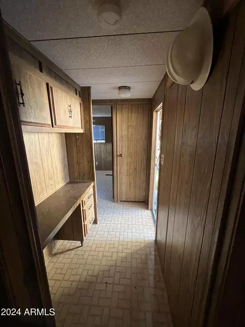2608 E Oraibi Dr, Phoenix, AZ 85050 photo 10