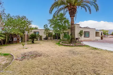 8425 S 8th Pl, Phoenix, AZ 85042