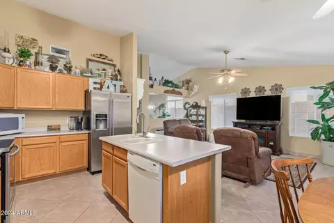 251 E Windsor Dr, Gilbert, AZ 85296 photo 19