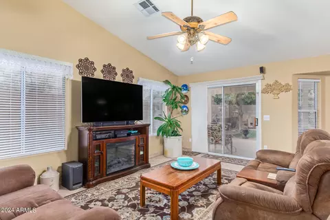 251 E Windsor Dr, Gilbert, AZ 85296 photo 5
