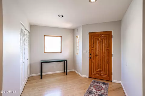 1736 E Gelding Dr, Phoenix, AZ 85022 photo 8
