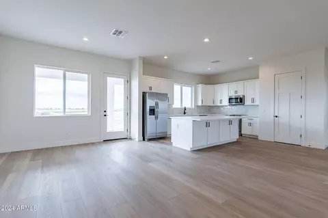 Kitchen - 2713 E Walton Way, Coolidge, AZ 85128 photo 6 of 6