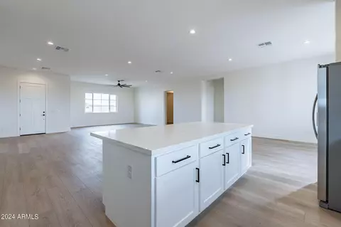 Kitchen - 2713 E Walton Way, Coolidge, AZ 85128 photo 4 of 6