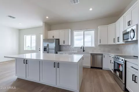Kitchen - 2713 E Walton Way, Coolidge, AZ 85128 photo 3 of 6