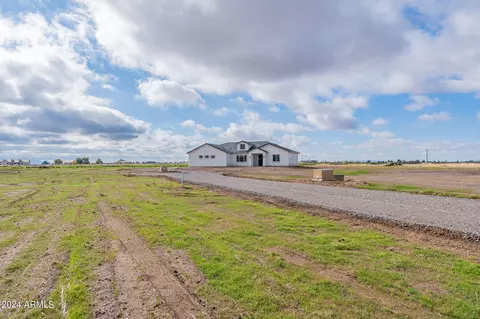 View/Area - 2713 E Walton Way, Coolidge, AZ 85128 photo 5 of 9