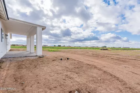 Exterior - 2713 E Walton Way, Coolidge, AZ 85128 photo 13 of 18
