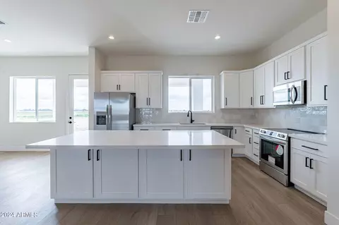 Kitchen - 2713 E Walton Way, Coolidge, AZ 85128 photo 2 of 6