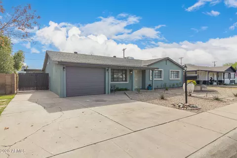 2445 W Freeway Ln, Phoenix, AZ 85021 photo 7