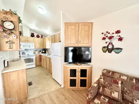 192 S Mineshaft Dr, Apache Junction, AZ 85119 photo 16
