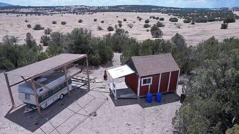 1374 W Ponderosa Rd #1374, Seligman, AZ 86337