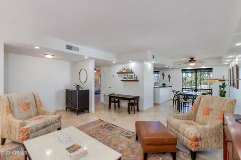 5203 N 24th St #208, Phoenix, AZ 85016