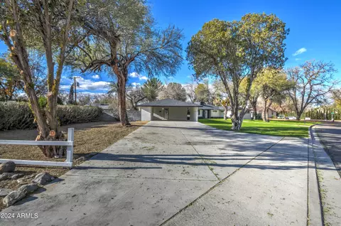 132 W Fisher St, Wickenburg, AZ 85390