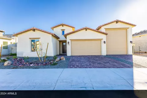 7551 W Gelding Dr, Peoria, AZ 85381
