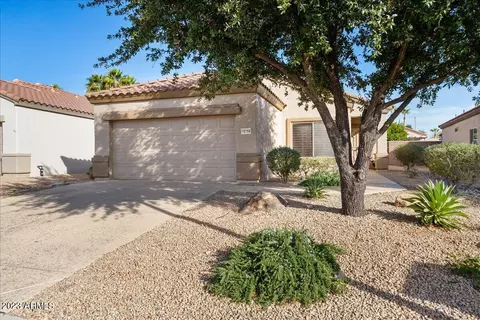 16386 W Crater Ln, Surprise, AZ 85374