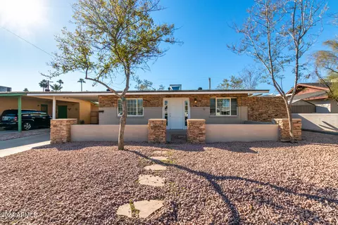 517 E Manhatton Dr, Tempe, AZ 85282