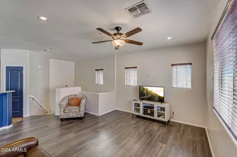 2825 E Dunbar Dr, Phoenix, AZ 85042 photo 3