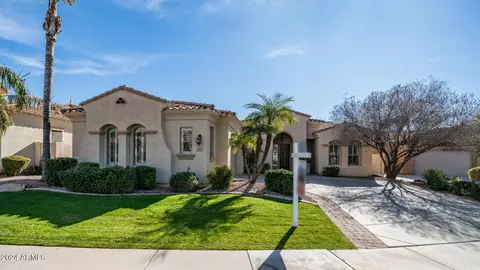 3801 E San Mateo Way, Chandler, AZ 85249
