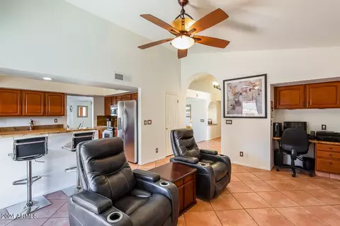 1838 E Waltann Ln, Phoenix, AZ 85022 photo 3