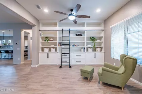 10910 E Travertine Ave, Mesa, AZ 85212 photo 3