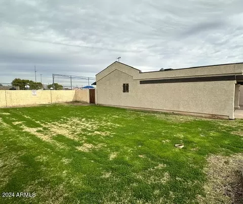 3822 W Mitchell Dr, Phoenix, AZ 85019 photo 2