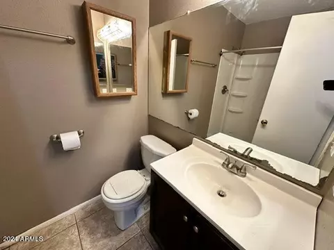 3822 W Mitchell Dr, Phoenix, AZ 85019 photo 8