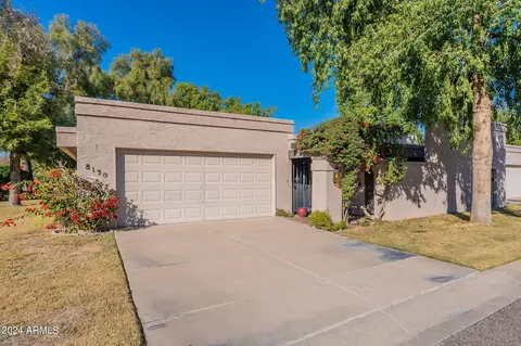 8130 E Del Laton Dr, Scottsdale, AZ 85260