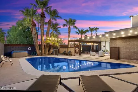 Exterior - 3526 E Mountain View Rd, Phoenix, AZ 85028 photo 2 of 8