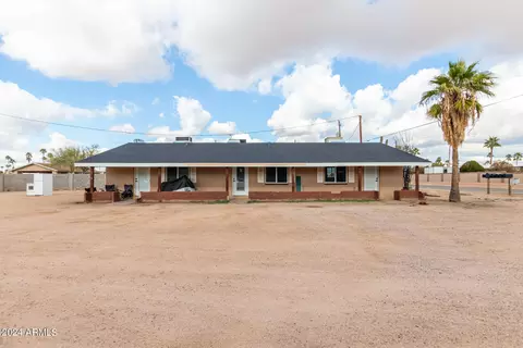44 N Mountain Rd, Apache Junction, AZ 85120