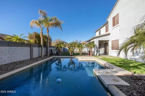 Exterior - 6026 S Mack Ave, Gilbert, AZ 85298 photo 10 of 14