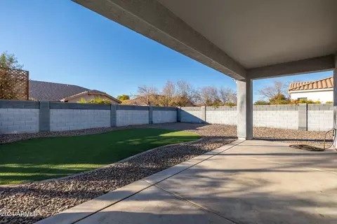 Exterior - 6026 S Mack Ave, Gilbert, AZ 85298 photo 9 of 14