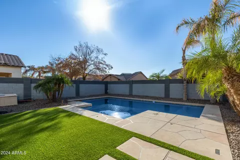 Exterior - 6026 S Mack Ave, Gilbert, AZ 85298 photo 11 of 14
