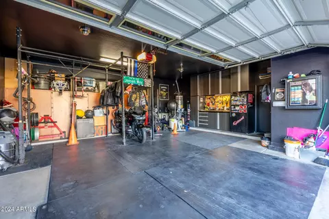 Exterior - 6026 S Mack Ave, Gilbert, AZ 85298 photo 7 of 14
