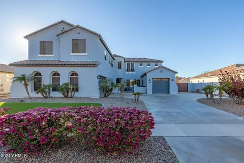 6026 S Mack Ave, Gilbert, AZ 85298