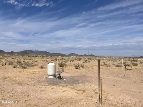 tbd N Hoerseshoe Parcel 2 Trl #135, Tonopah, AZ 85354