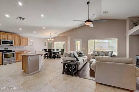 3569 E Kesler Ln, Gilbert, AZ 85295 photo 6