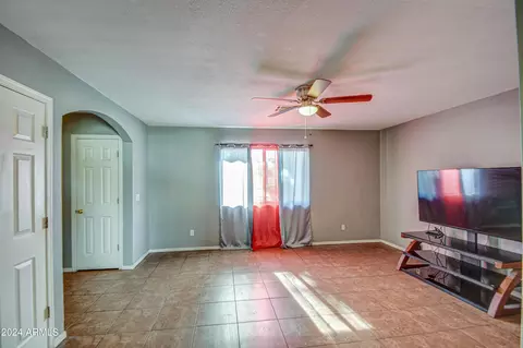 2528 E Roeser Rd, Phoenix, AZ 85040 photo 7