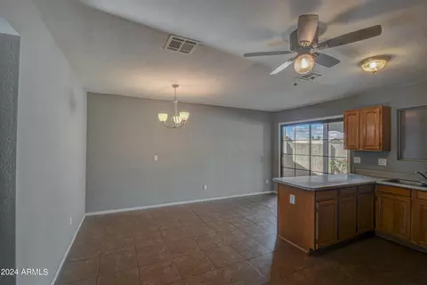 2528 E Roeser Rd, Phoenix, AZ 85040 photo 14