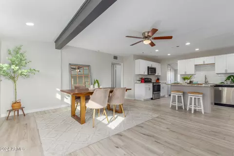 8032 E 1st Ave, Mesa, AZ 85208