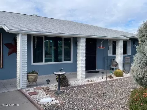 9913 W Signal Butte Cir, Sun City, AZ 85373