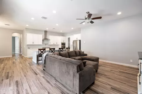 4183 E Ronald St, Gilbert, AZ 85295 photo 8