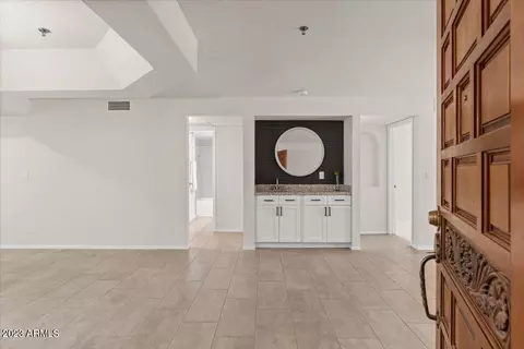 3031 N Civic Center Plz #140, Scottsdale, AZ 85257