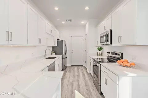 2030 E Michigan Ave #4, Phoenix, AZ 85022