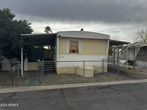 7200 N 43rd Ave #85, Glendale, AZ 85301