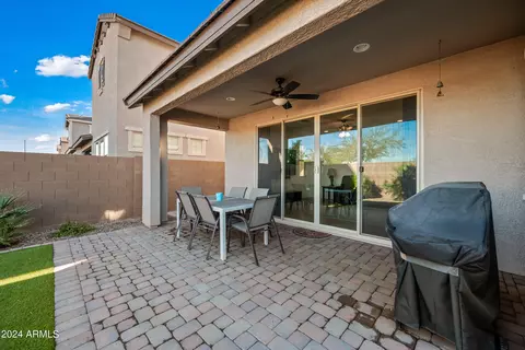 Exterior - 2448 E Pelican Dr, Gilbert, AZ 85297 photo 6 of 9