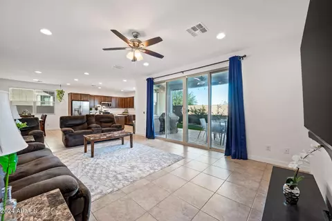 Living - 2448 E Pelican Dr, Gilbert, AZ 85297 photo 3 of 4