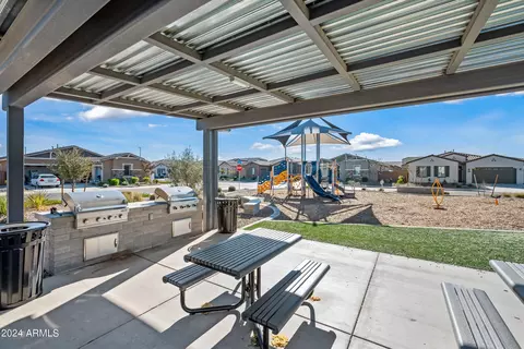 Exterior - 2448 E Pelican Dr, Gilbert, AZ 85297 photo 9 of 9